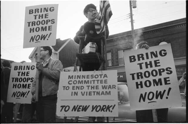 Anti-Vietnam War demonstration in Dinkytown, April 11, 1967. Photograph by St. Paul Dispatch-Pioneer Press.